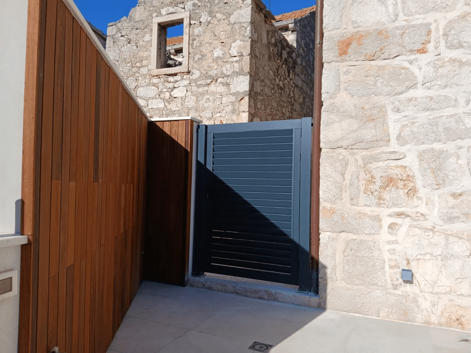 Ulazna ograda od metala